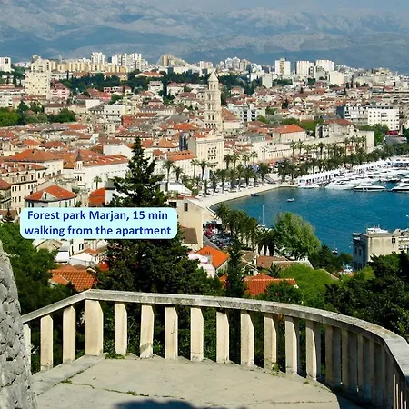 Apartment Spacious Apartment Neven Near Center, With Two Ac Units *